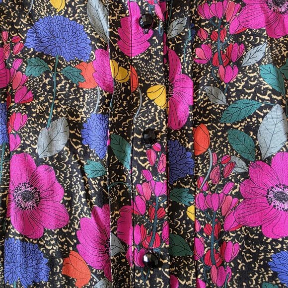 Hunter Bell Taylor Top Silk Floral Blouse Button Front Billow Sleeve Size L - Picture 11 of 16